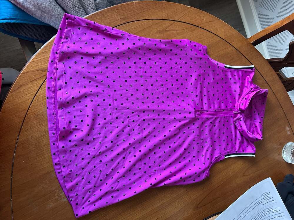 Under Armour Girls Zinger Sleeveless Ditsy Floral Golf Polo Shirt Hot Pink Med